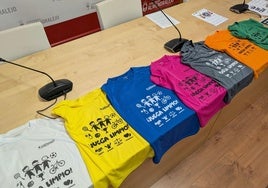 Las camisetas identifican a cada uno de los colegios participantes