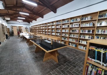 Los fondos de la biblioteca almendralejense no han dejado de crecer