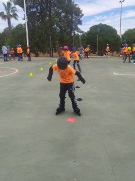 Clubes y escuelas se vuelcan con la actividad 'Deporte en la calle'