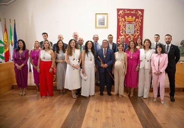 Foto de la corporación municipal el día de la toma de posesión en junio de 2023