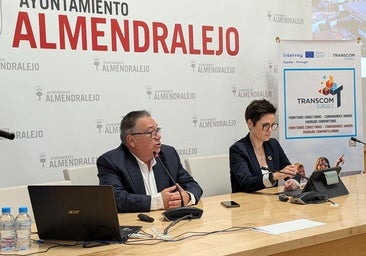 Ramírez Morán y del Puerto durante la presentación