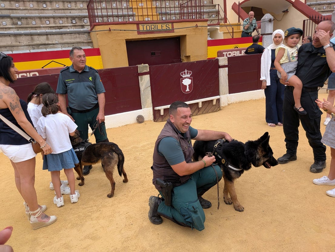 Día grande para la Guardia Civil