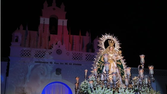 La Virgen de la Piedad, junto a su Santuario, durante el acto central del año 2024