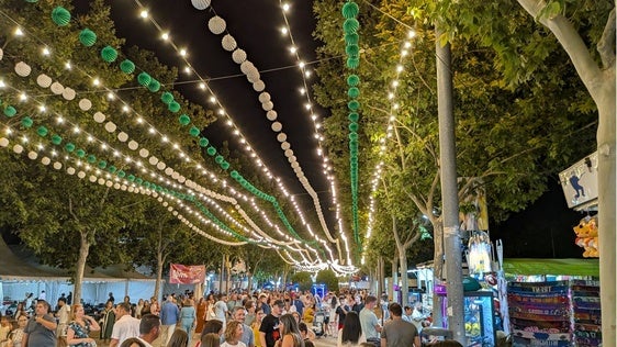 Las casetas del ferial podrán permanecer abiertas hasta las 8 horas.
