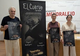 Momento de la presentación que tuvo lugar en el Ayuntamiento