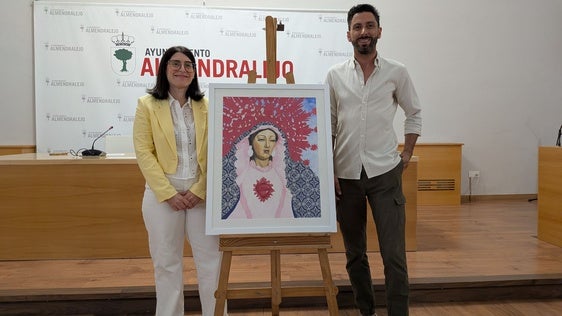 Campos, junto a la responsable de Festejos, durante la presentación