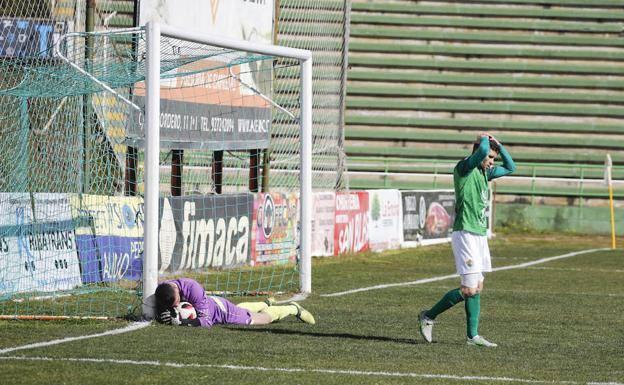 El Cacereño se relaja ante el vecino