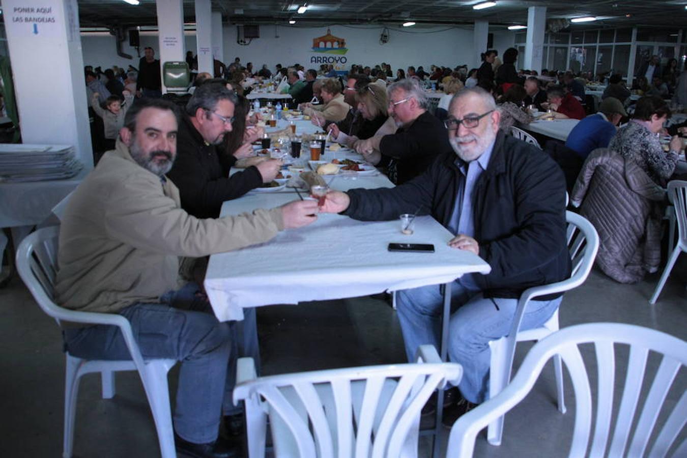 Degustación popular de coles con buche