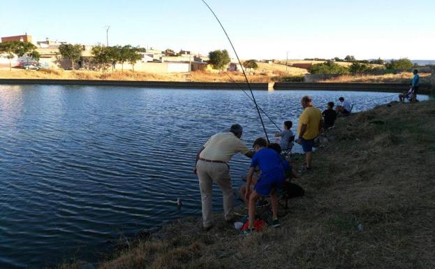 Los alumnos estarán asesordos por las asociaciones de pesca localies. 