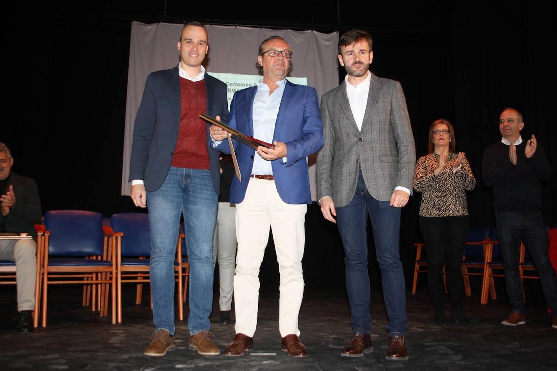 Alfonso Sergio Barragán Rincón, premiado en el Certamen Literario en la sección de Narrativa, Temática Libre, por 'El manuscrito'