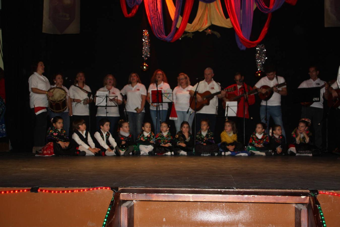 Rondalla, grupo folclórico municipal 'El Harriero'.