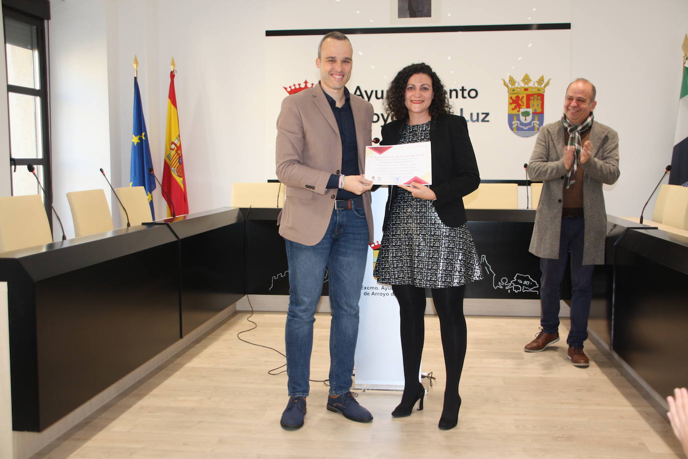 Imagen secundaria 1 - El Ayuntamiento de Arroyo de la Luz reconoce el talento local