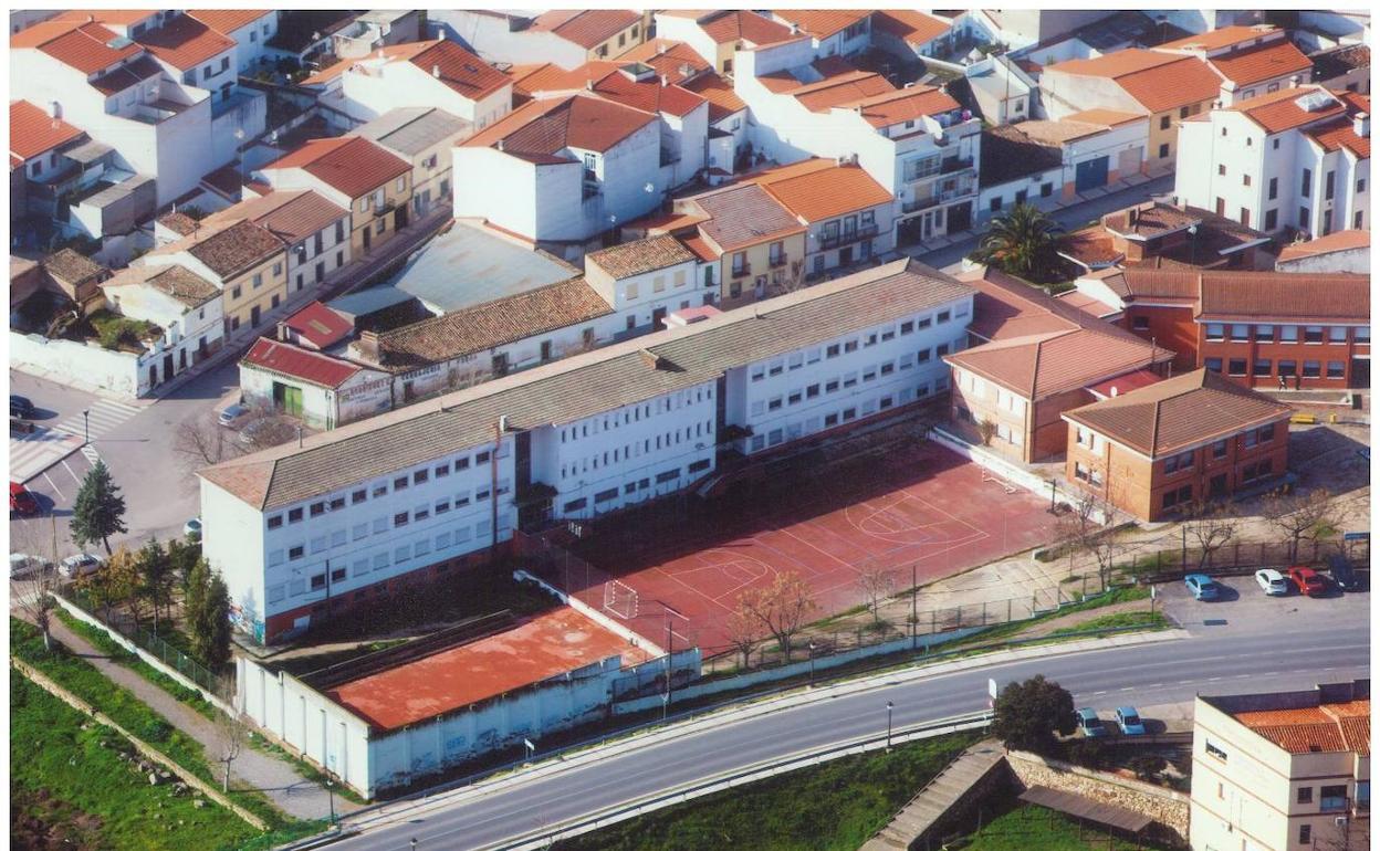 Instituto Luís de Morales. 
