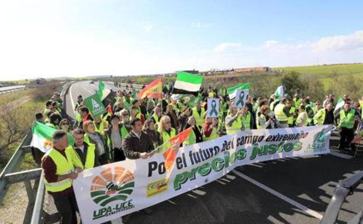 Protesta de agricultores extremeños, el pasado 18 de febrero.