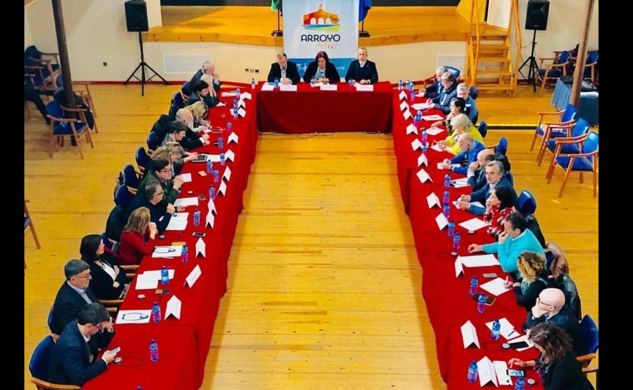 Arroyo de la Luz fue la sede de la reunión entre Parlamentarios Europeos y Organizaciones Agrarias Extremeñas