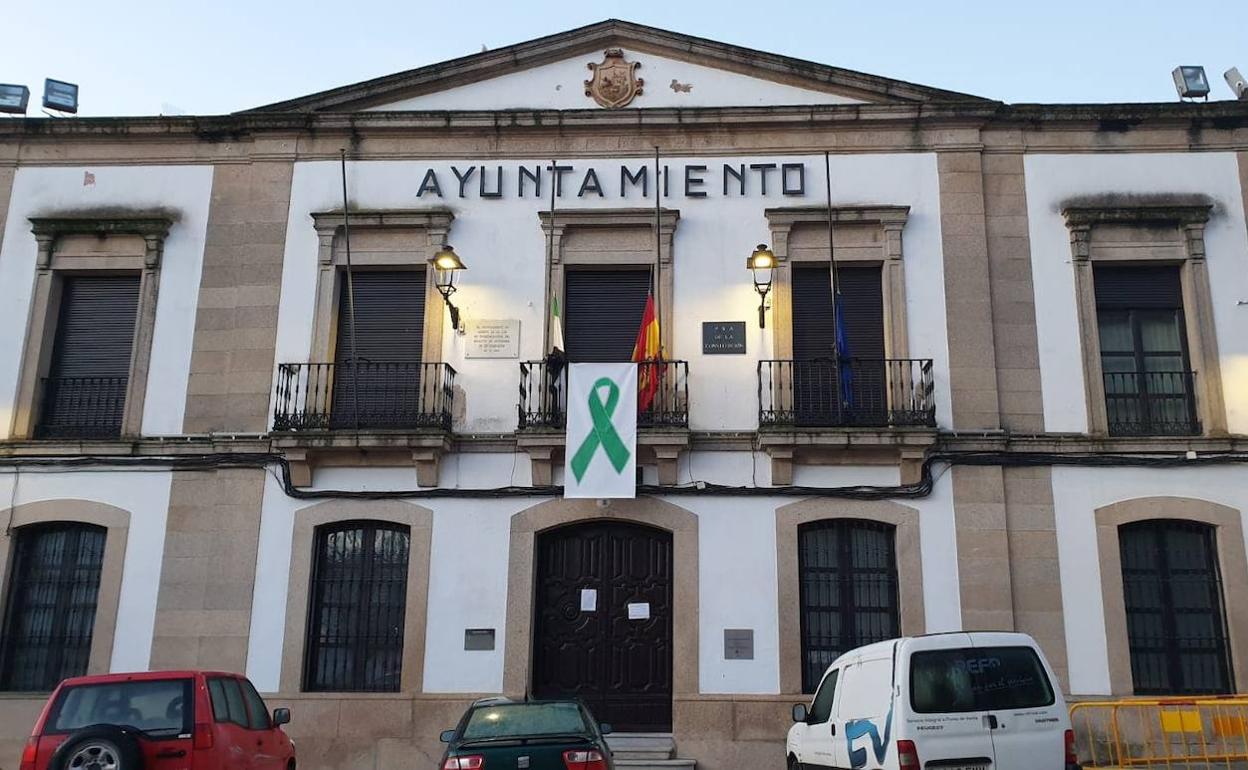 El Ayuntamiento arroyano inicia el reparto de mascarillas puerta a puerta