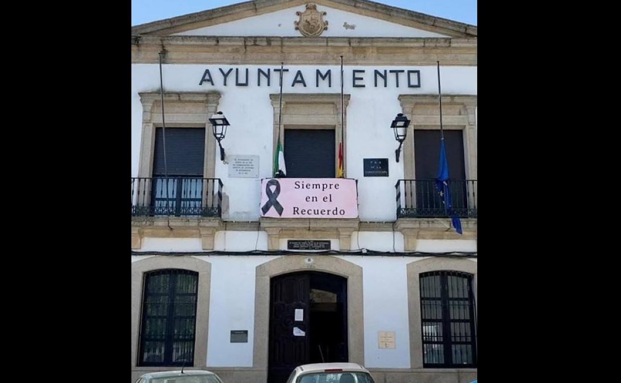 Comienzan los 10 días de luto oficial en Arroyo de la Luz