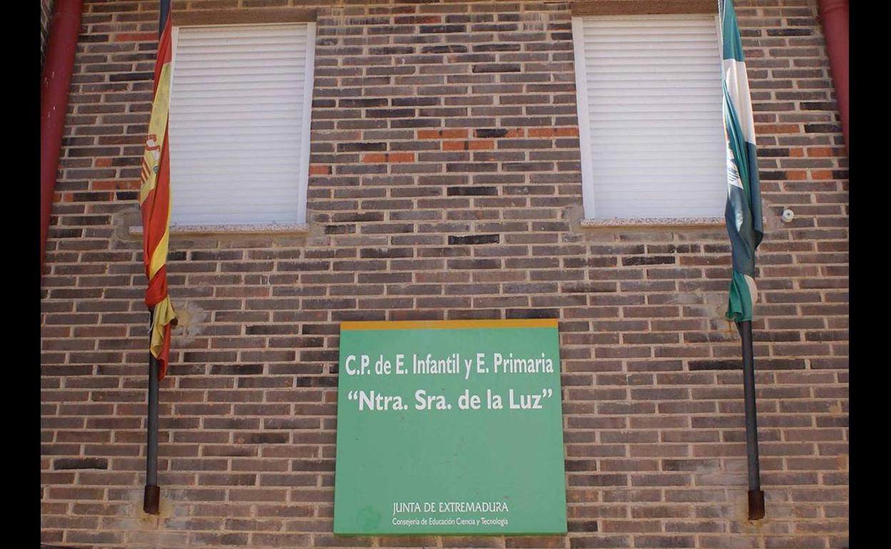 Abierto el plazo para la solicitud de becas de libros de texto y material escolar en el CEIP Ntra. Sra. de la Luz