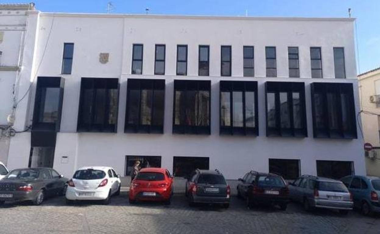 La biblioteca municipal amplía servicios con la reapertura de la sala de estudios