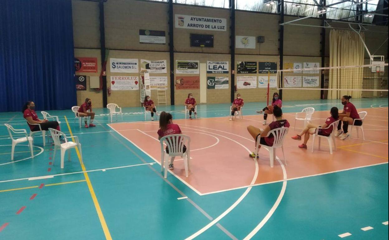 El Extremadura Arroyo da el pistoletazo de salida a su pretemporada entre grandes medidas de seguridad