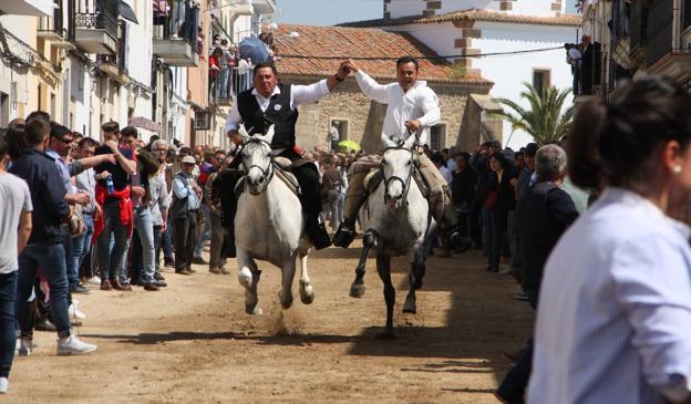 Imagen principal - Carreras de caballos. 