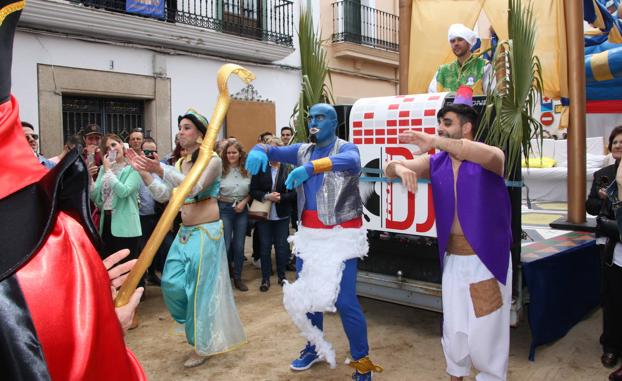 Imagen principal - Carrozas del 2019. 