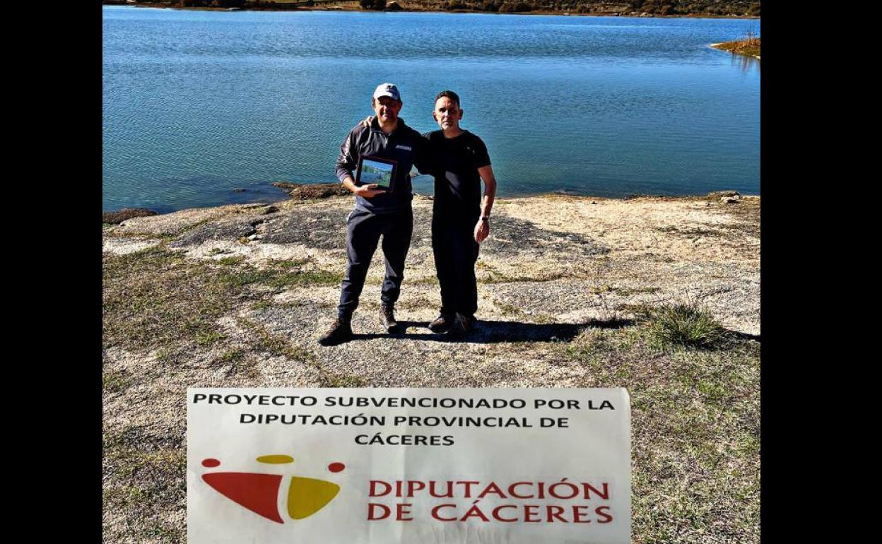 Entrega del premio al campeón de temporada, Carlos Peña Mínguez. 
