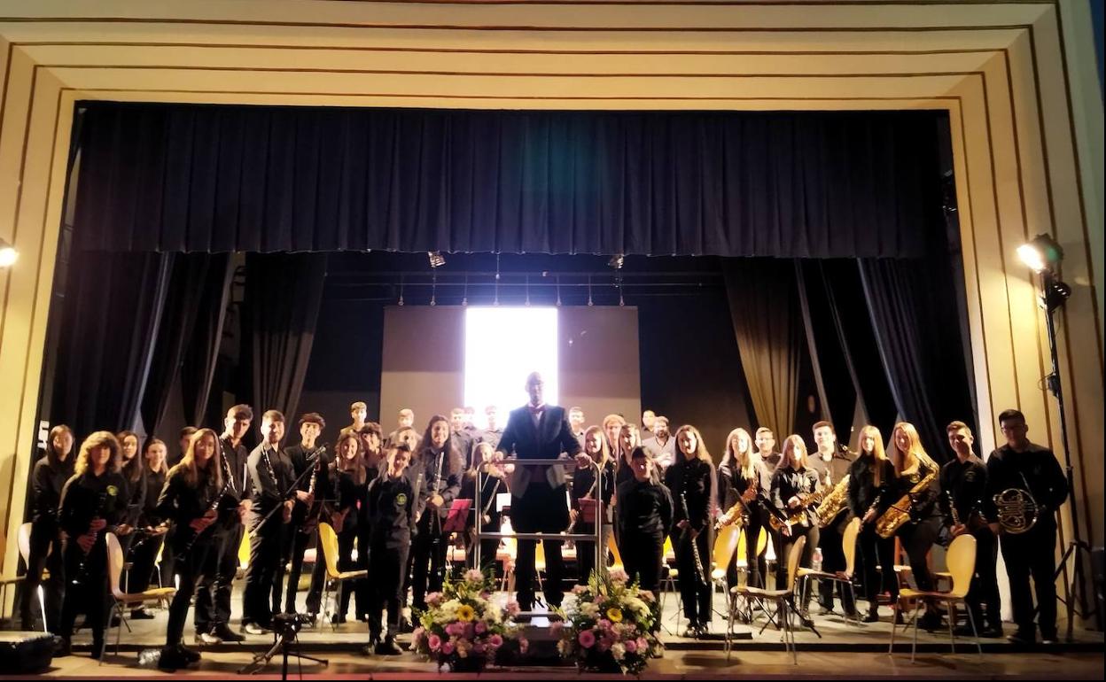 Banda de Música Municipal de Arroyo de la Luz en el concierto de año nuevo. 