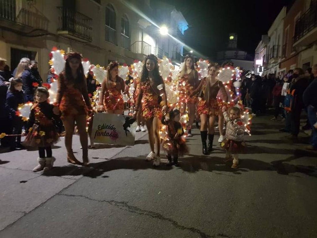 Desfile de adultos.