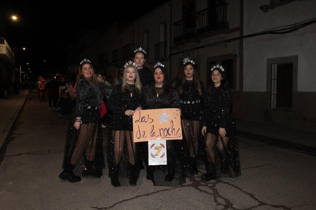 Desfile de adultos.
