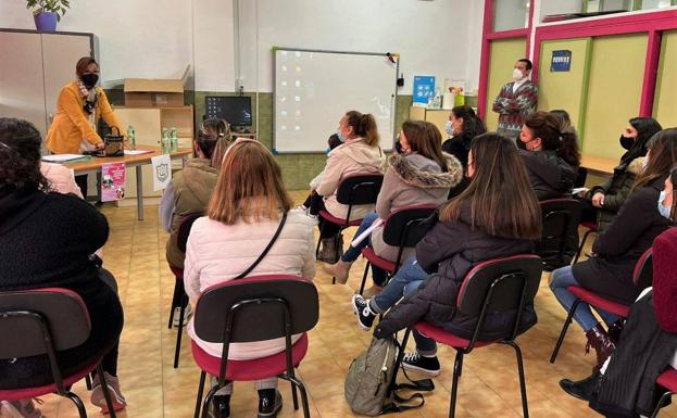 Imagen principal - El CEIP Ntra. Sra. de la luz celebra su jornada de puertas abiertas