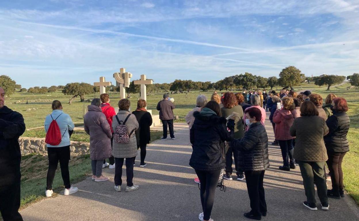 Una de las paradas del Viacrucis. 