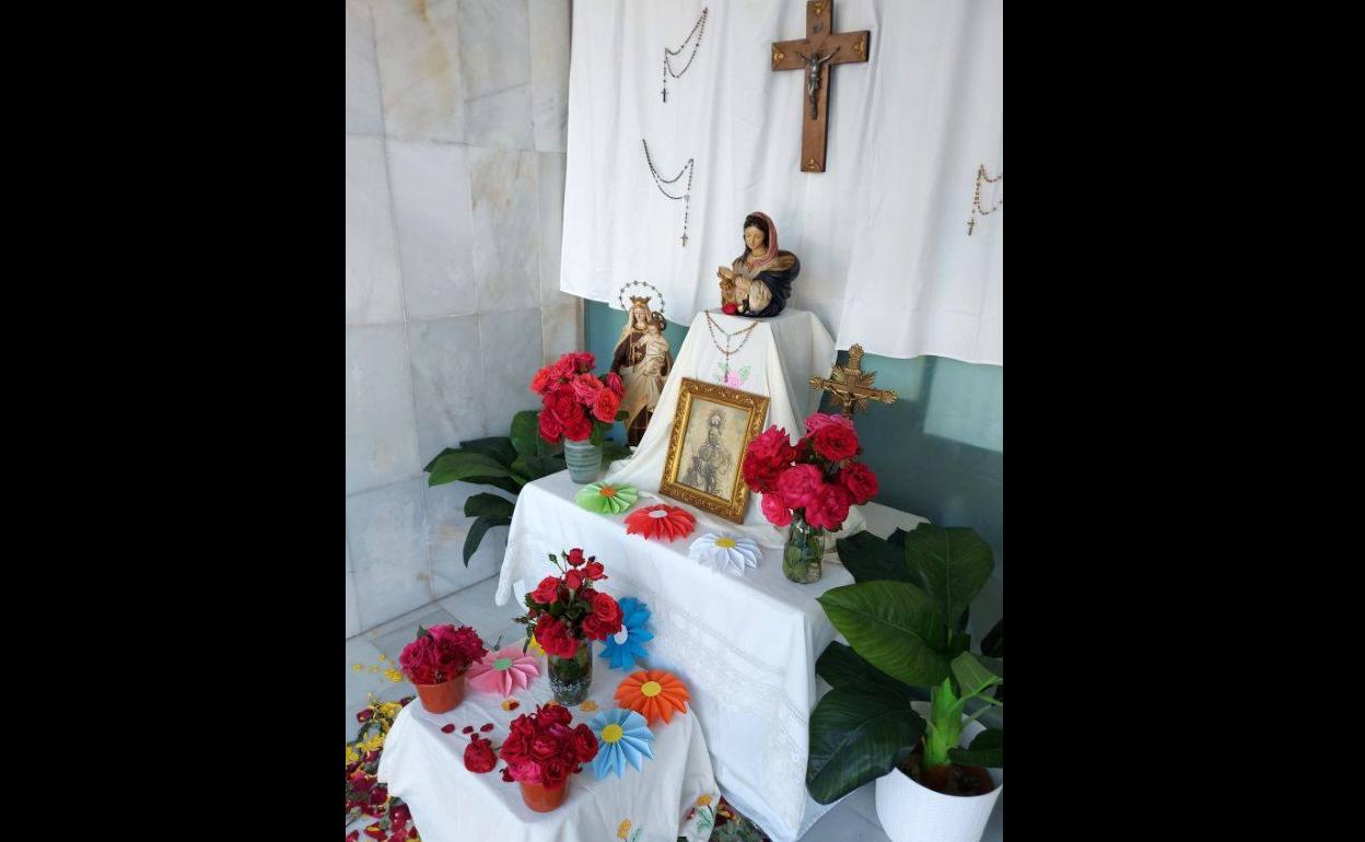 La residencia de mayores celebró la Cruz de Mayo