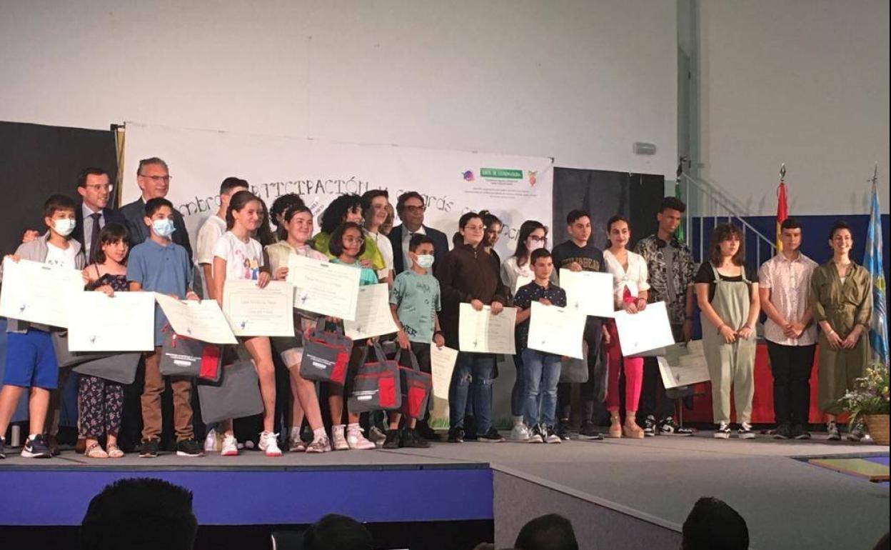 Arroyo participa en la constitución del Consejo Regional de Participación de la Infancia y la Adolescencia