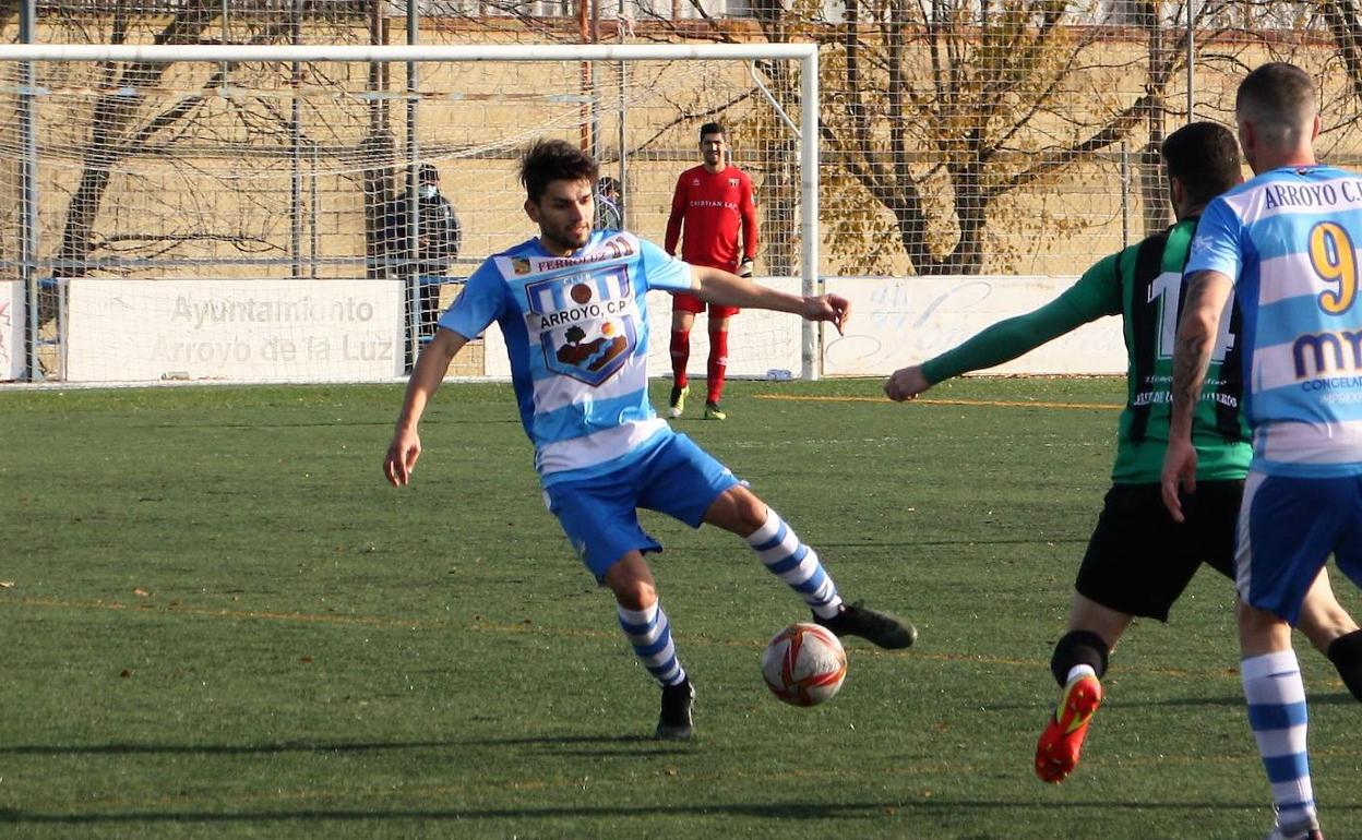 Enrique Franco, último jugador en confirmar su permanencia en el Arroyo