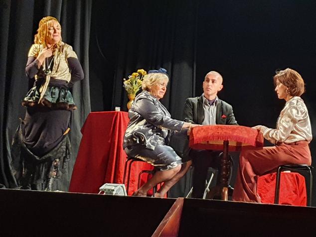 Busilis Teatro. 