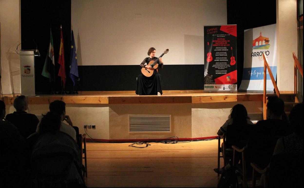 Ana María Lordache abrió el ciclo de conciertos. 