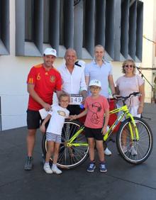 Imagen secundaria 2 - Más de 400 ciclistas participaron en la XX Marcha Mountain Bike de Arroyo de la Luz