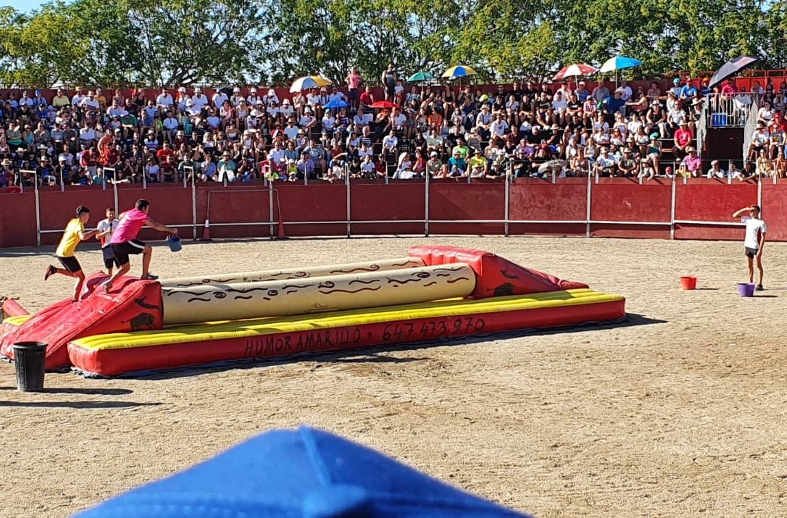 Imagen secundaria 1 - 6 equipos se enfrentaron a las pruebas del Grand Prix de Arroyo de la Luz