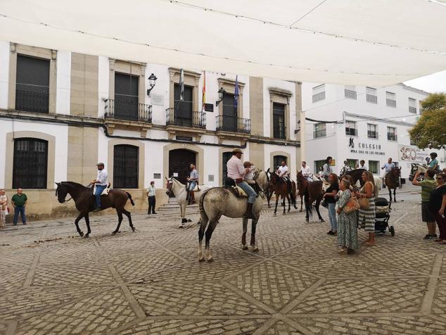 Paseo de caballos.