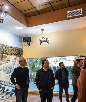 Imagen secundaria 2 - Vara visita algunos de los proyectos que se están llevando a cabo en Arroyo de la Luz