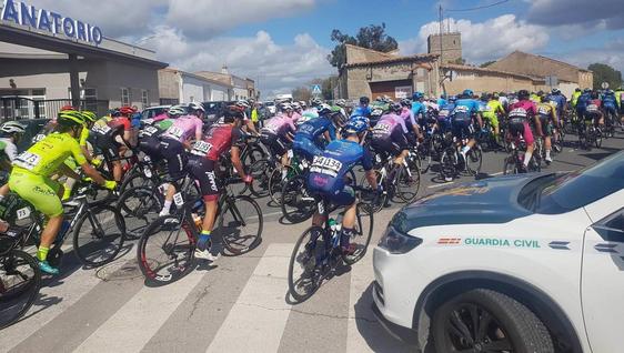 La tercera etapa de la Vuelta Ciclista a Extremadura salió desde Arroyo de la Luz