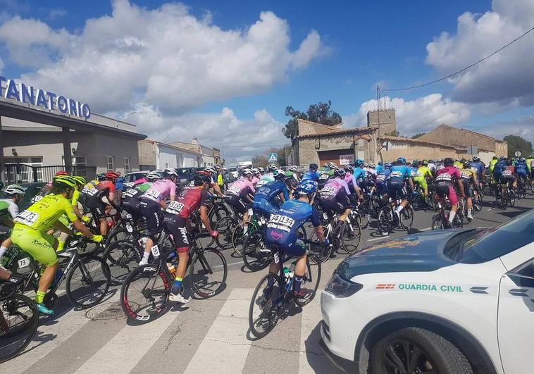 La tercera etapa de la Vuelta Ciclista a Extremadura salió desde Arroyo de la Luz