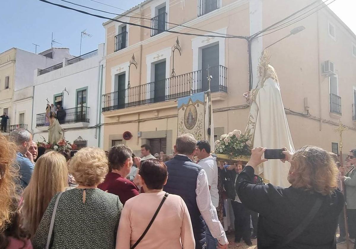 Encuentro de Cristo con la Virgen en Las Cuatro Esquinas.