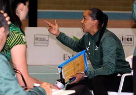 Flavia Lima, entrenadora del Extremadura Arroyo.