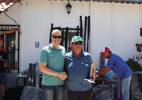 Imagen secundaria 1 - Evaristo Padilla gana el Concurso de Pesca Embalse Molano