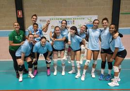 Plantilla del Extremadura Arroyo antes del comienzo del primer entrenamiento de pretemporada.