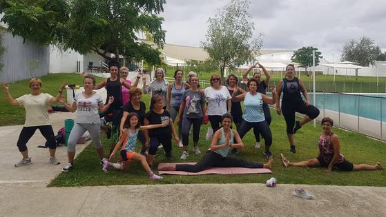 20 mujeres han participado en las sesiones de yoga con Nieves Fresneda