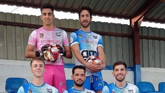 El Arroyo CP presenta su nueva equipación