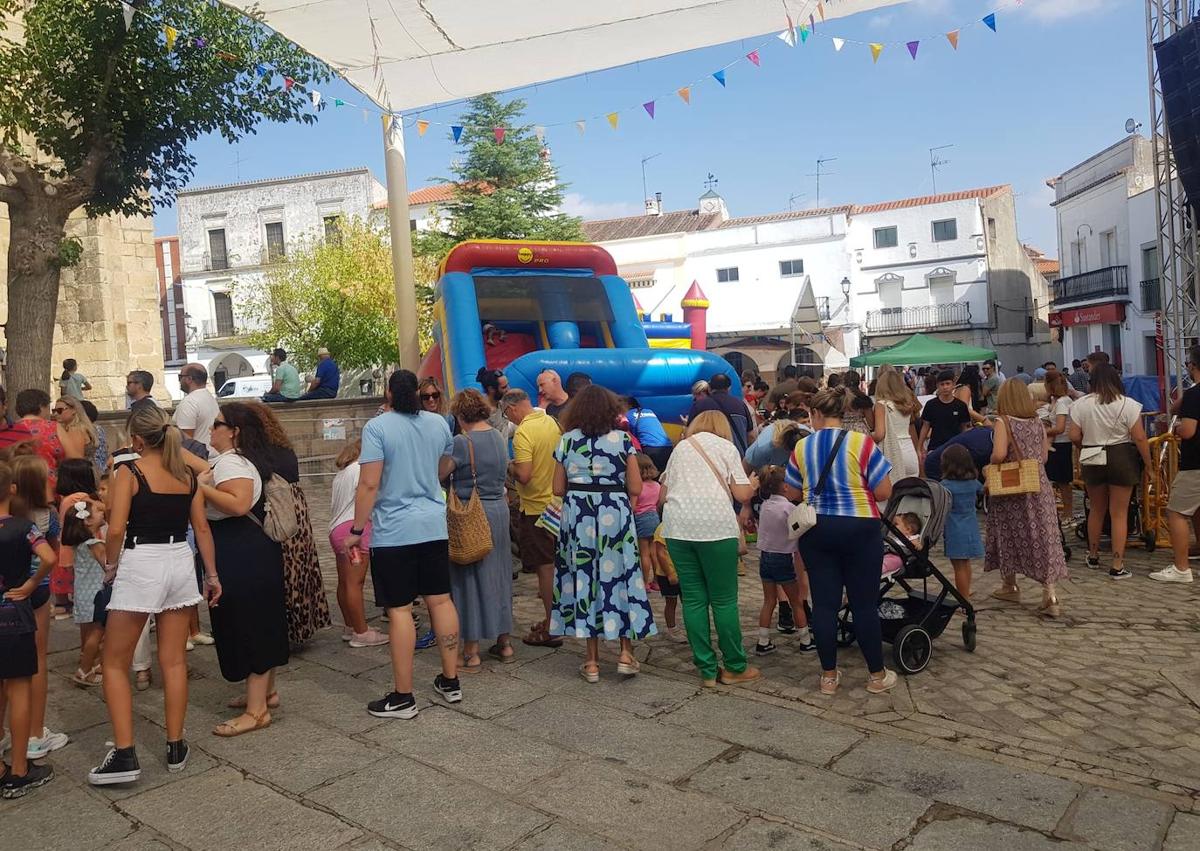 Imagen secundaria 1 - Gran asistencia al Día de las Familias